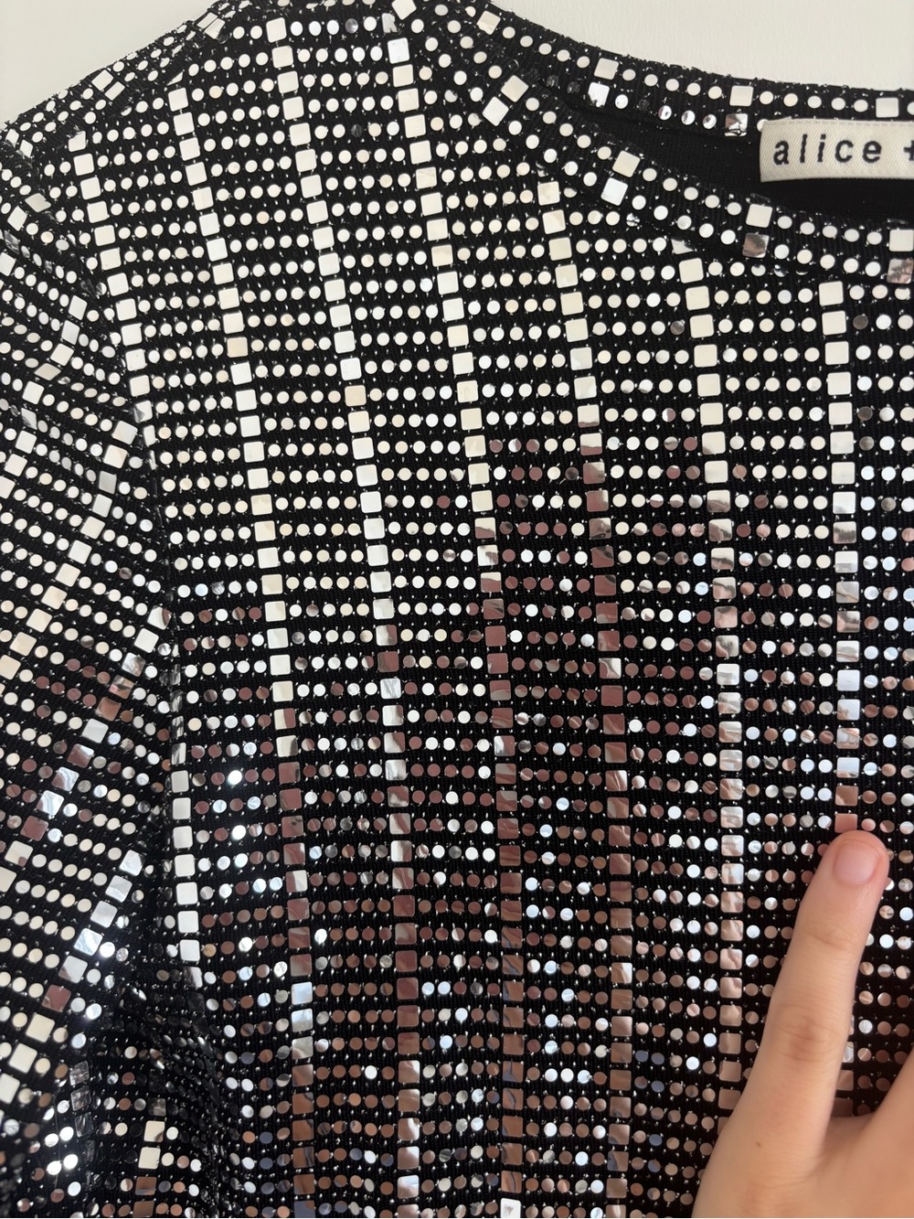 Alice + Olivia Delaina Long Sleeve Silver Sequin Embellished Top - Picture 5 of 8